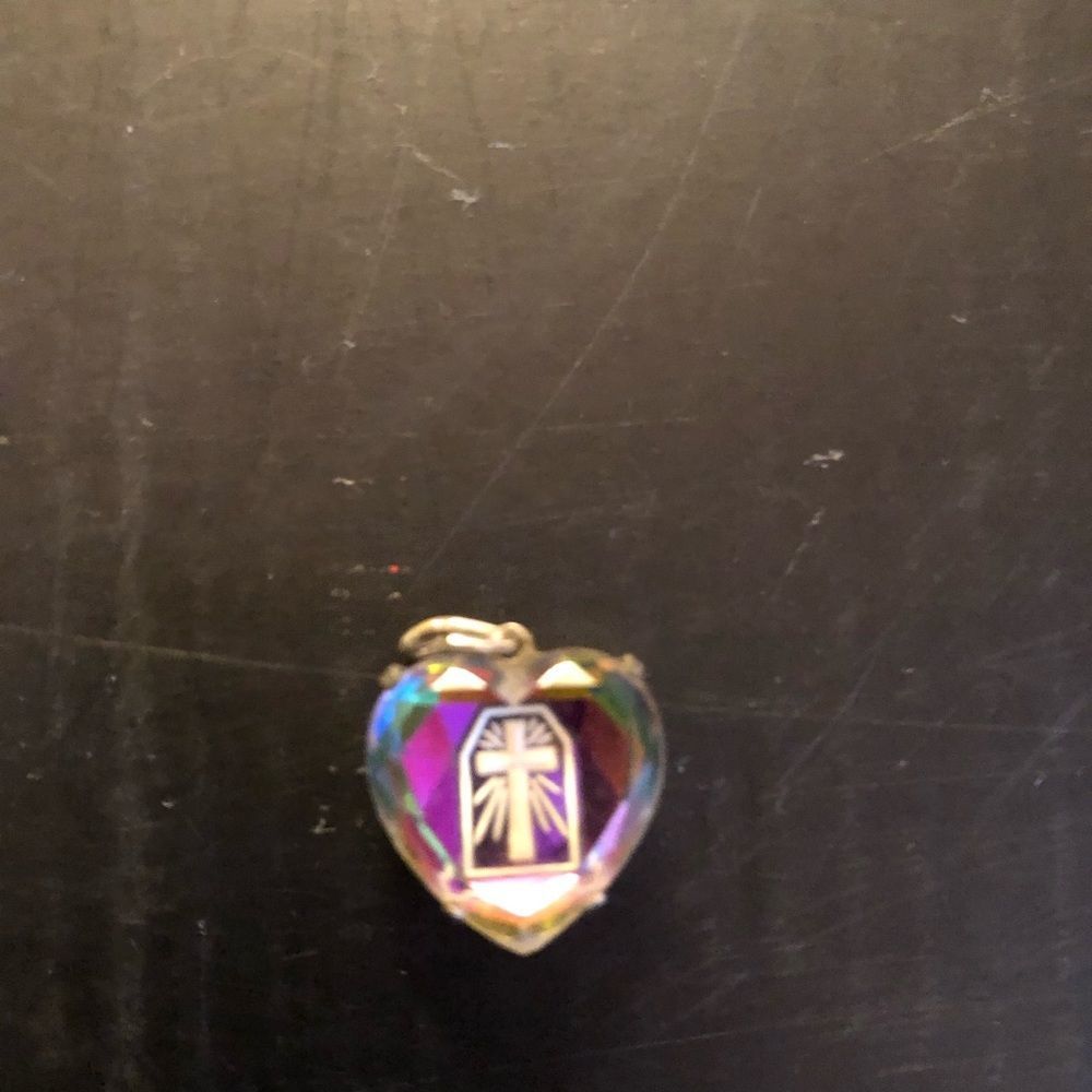 Crystal heart pendent with Etched cross